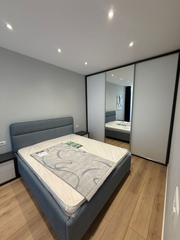 shitet apartamenti /mzslzm shyri