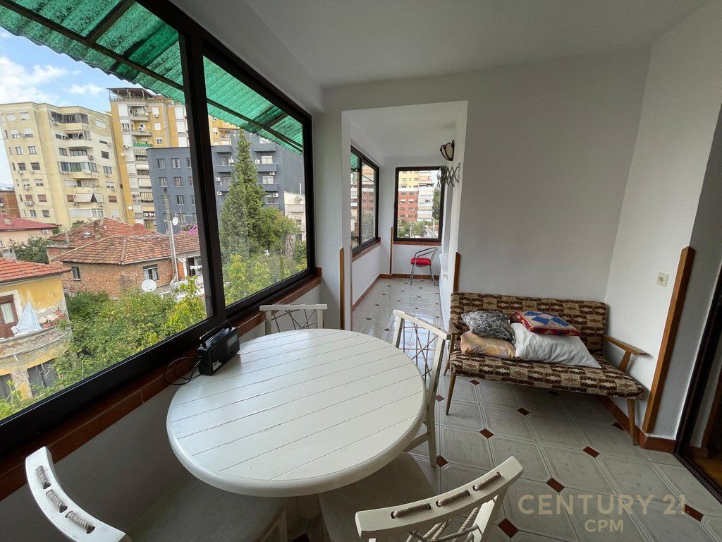 Appartamento 2+1 in affitto a Pazari Ri, Tirana - 550€ | 80 m²