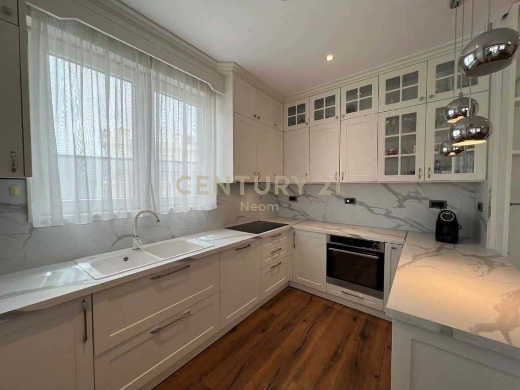 FOR RENT, MODERN PENTHOUSE 2 +1+2 + Parking Space, On the Artificial Lake!