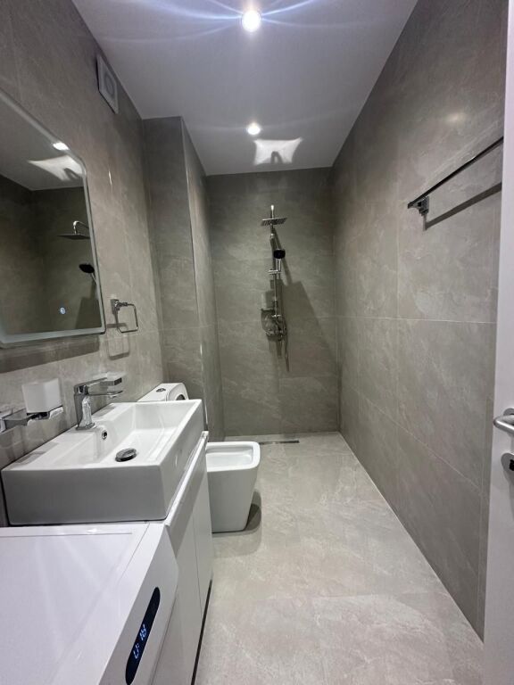 🏢Tek Myslym Shyri shitet apartament 1+1, 189,000€uro