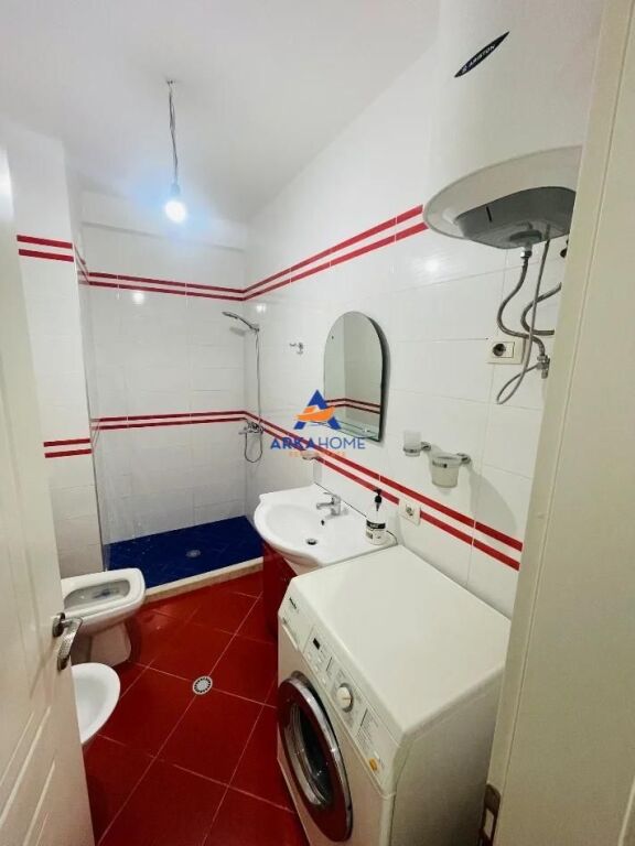 JEPET ME QIRA APARTAMENT 2+1+BALLKON "ASTIR, PRANË RESTORANT KLEDI" 50.000 LEKE