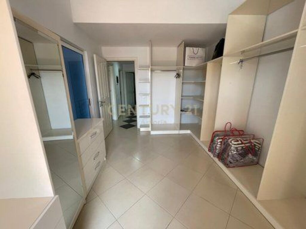 RENT, MODERN VILLA WITH POOL AND YARD, KODRA E DIELLIT RESIDENCE 1.