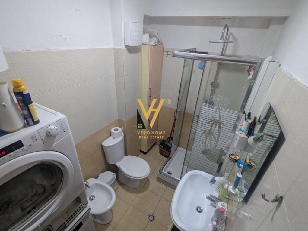 STUDIO 40 M2 FOR RENT AT PAZARI I RI 500 EURO