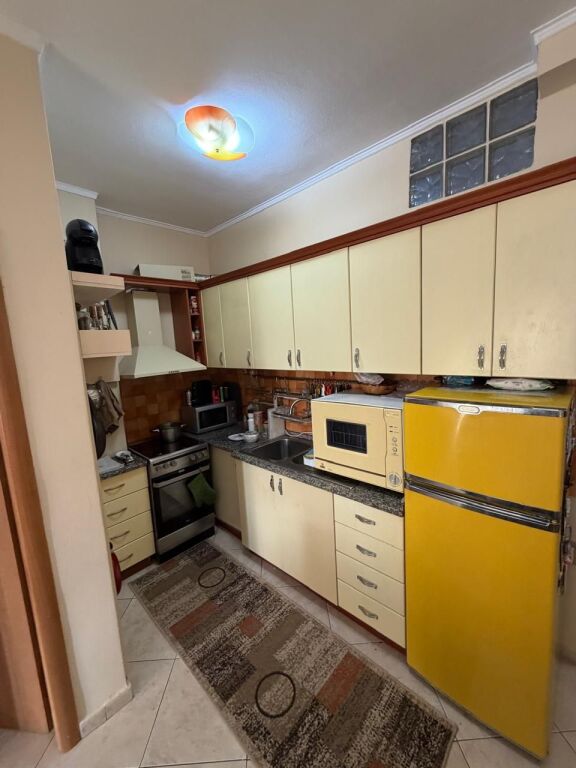 Apartament 1+1 per shitje Hotel Gjermania Durres