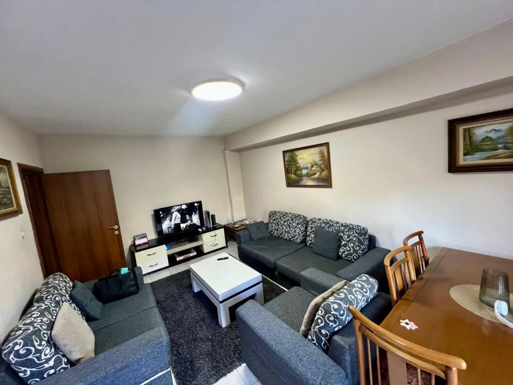 SHITET APARTAMENT 2+1 RRUGA IRFAN TONINI