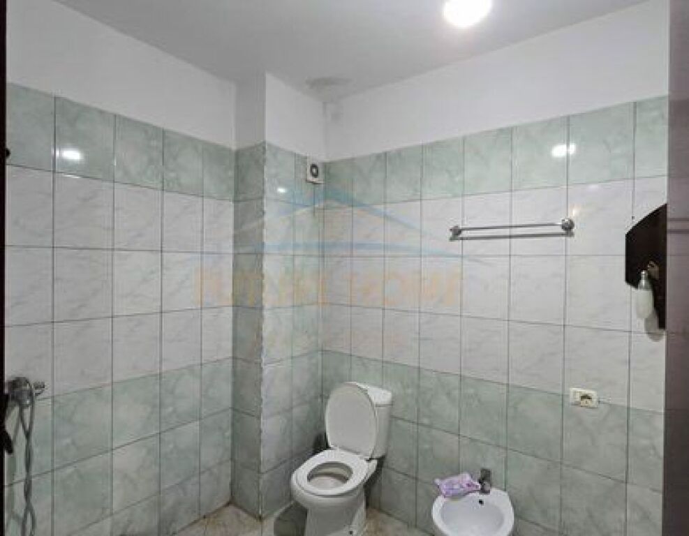 For sale, Apartment 2+1, Unaza e Re