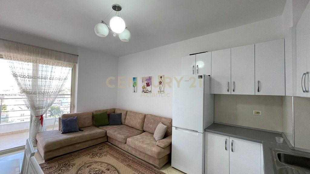 JEPET APARTAMENT 1+1 ME QIRA NE PLAZH RROTA KUQE !