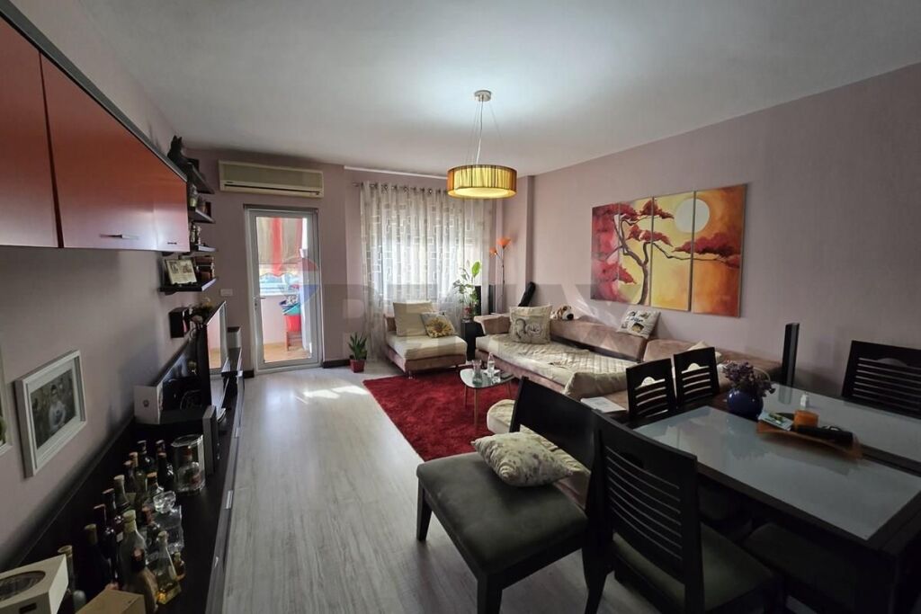 Apartament 1+1 me qera Dritan Hoxha