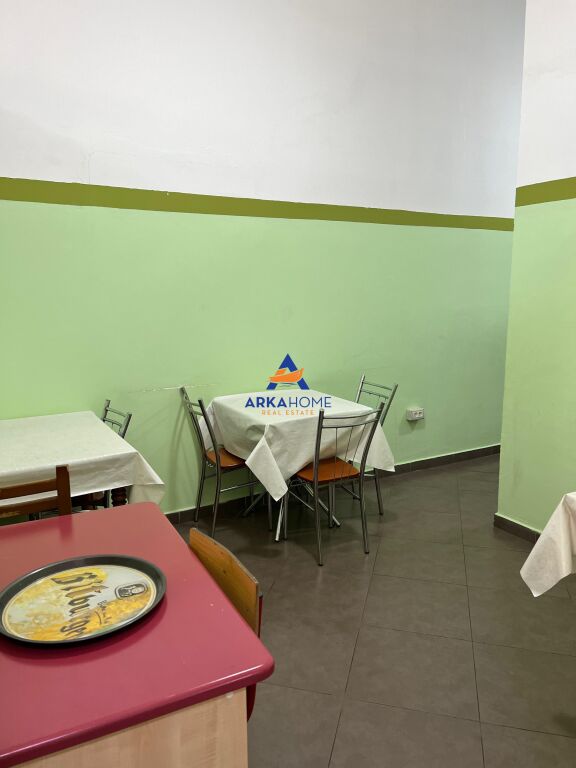 BUSINESS PREMISES FOR RENT 160M2 "RRUGA RIZA CEROVA, NEAR SCHOOL 4 DESHMORET" 120,000 LEKE