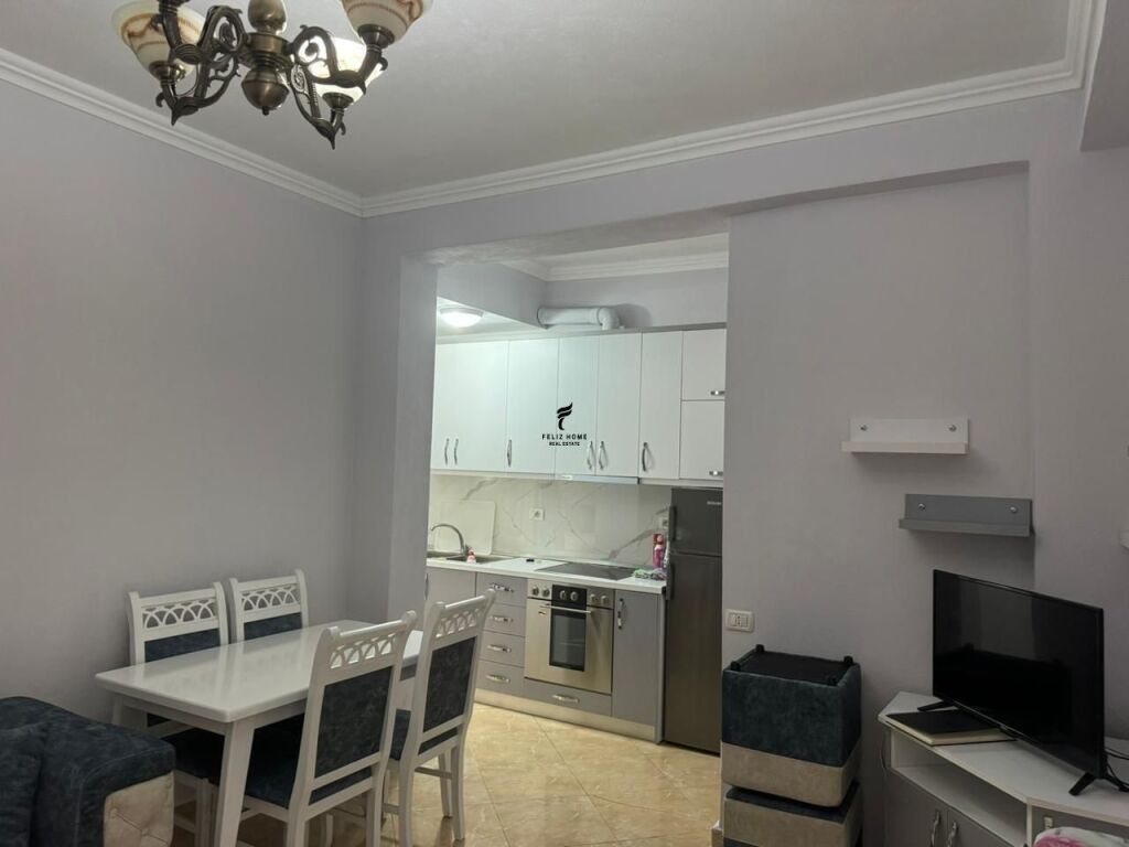 APARTAMENT ME QERA 1+1 PORCELAN 40.000 LEKE FH-77274