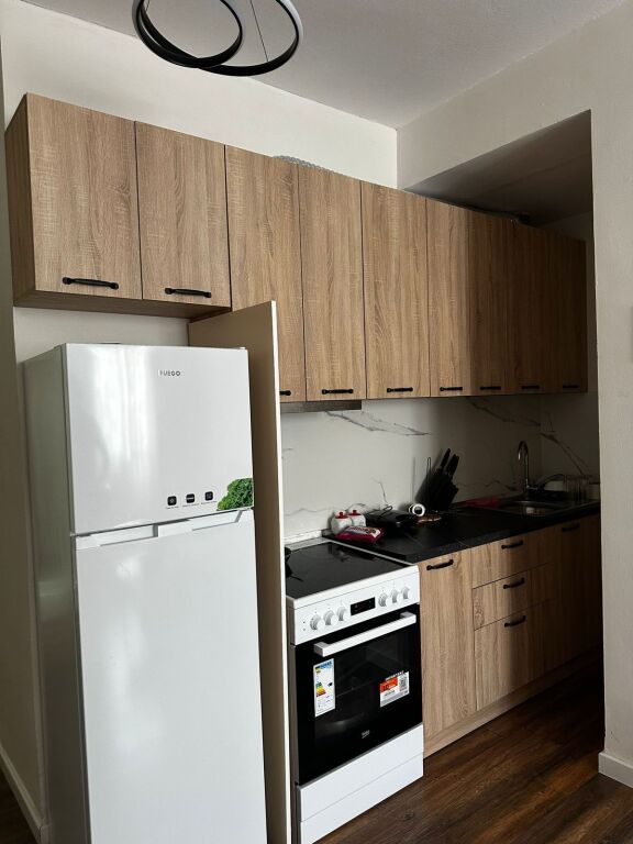 🏢Xhamllik, near the school “Niket Dardani” apartment 1+1 for rent, furnished 50,000Leke