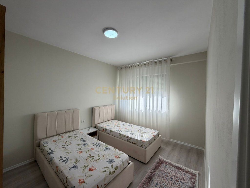 Apartament 2+1+2 per shitje tek Rruga e Durresit
