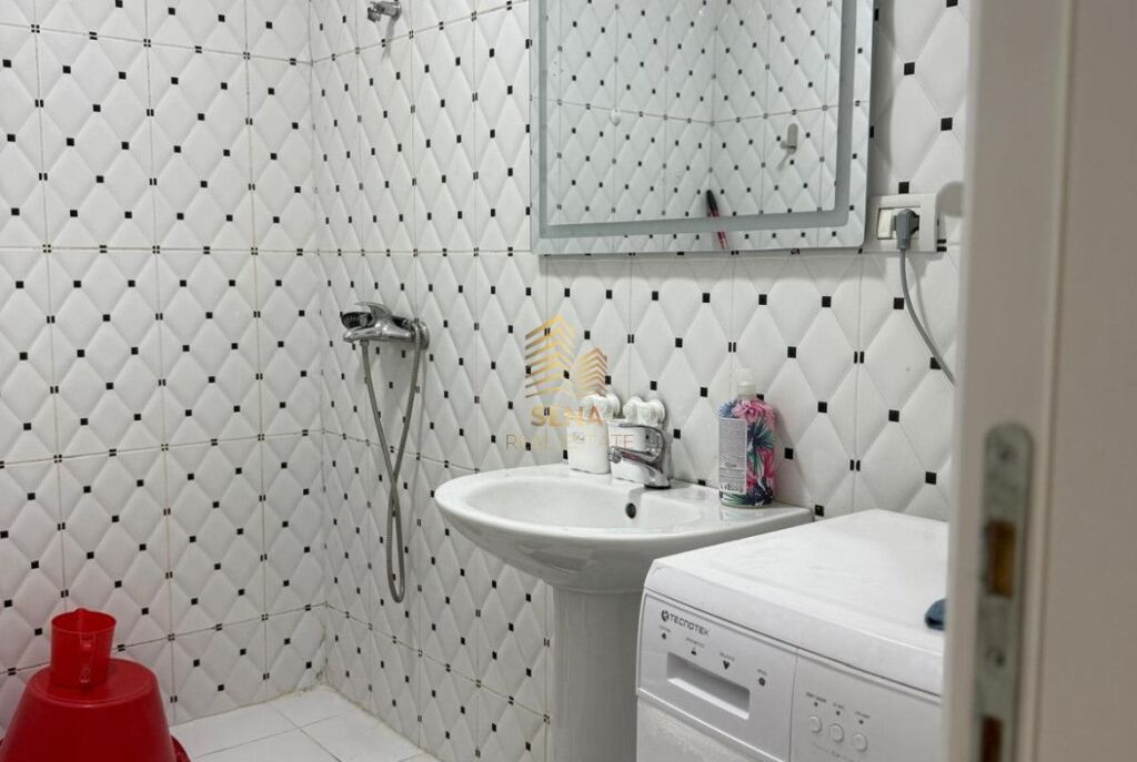 Qira, Apartament 2+1+Blk, 21 Dhjetori, 65.000 Lek/Muaj