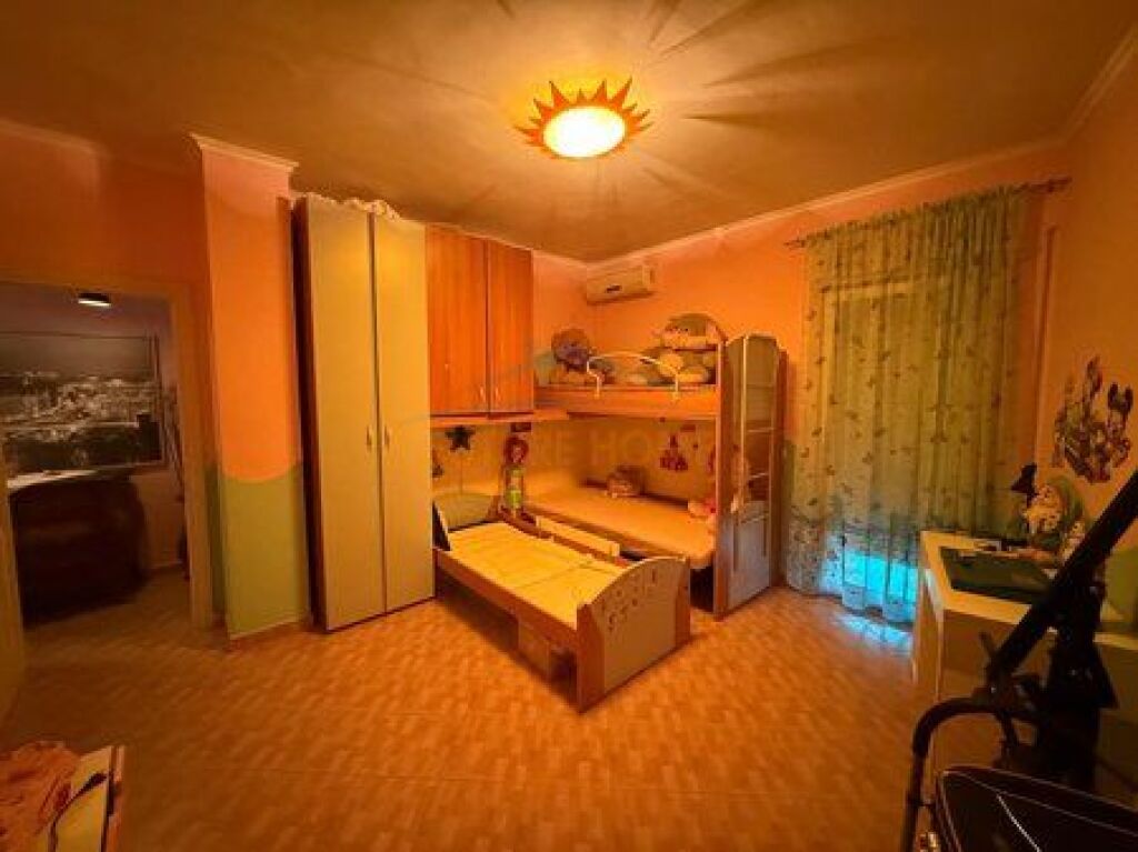 Shitet, Apartament 2+1+2, Shkozë