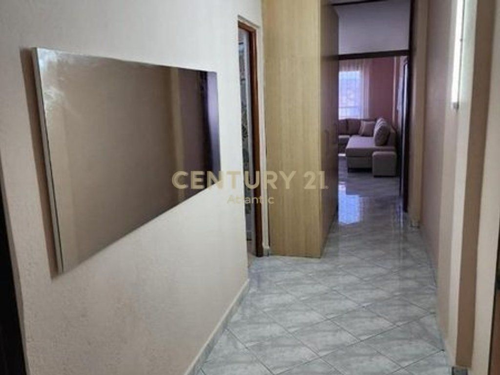 Apartament 1+1 Me Qira në Plazh Hekurudha, Durrës