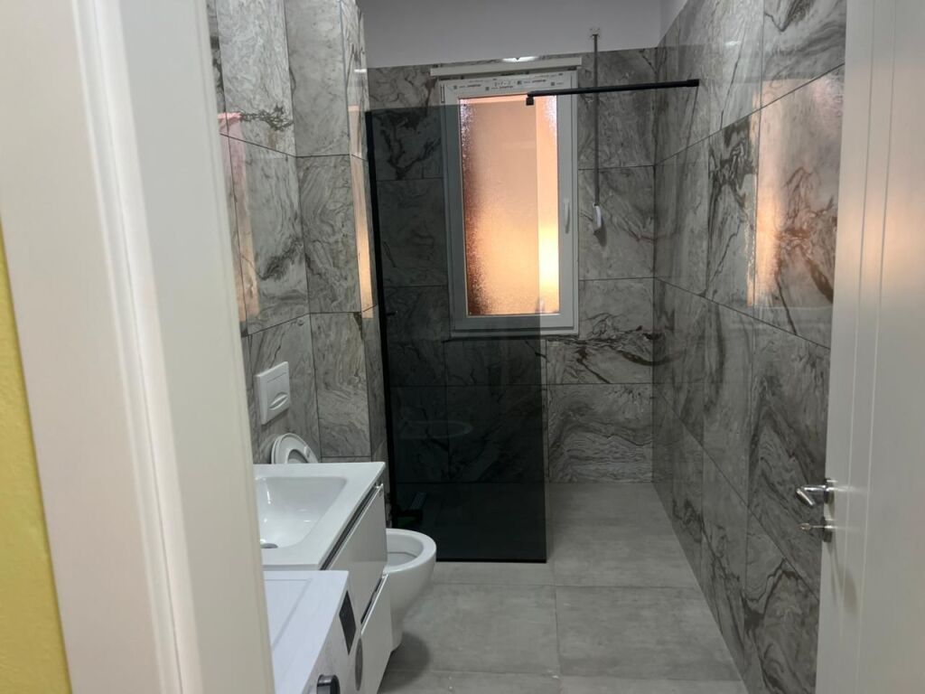 Apartment 1+1 for rent in Kamez/OSBE Street