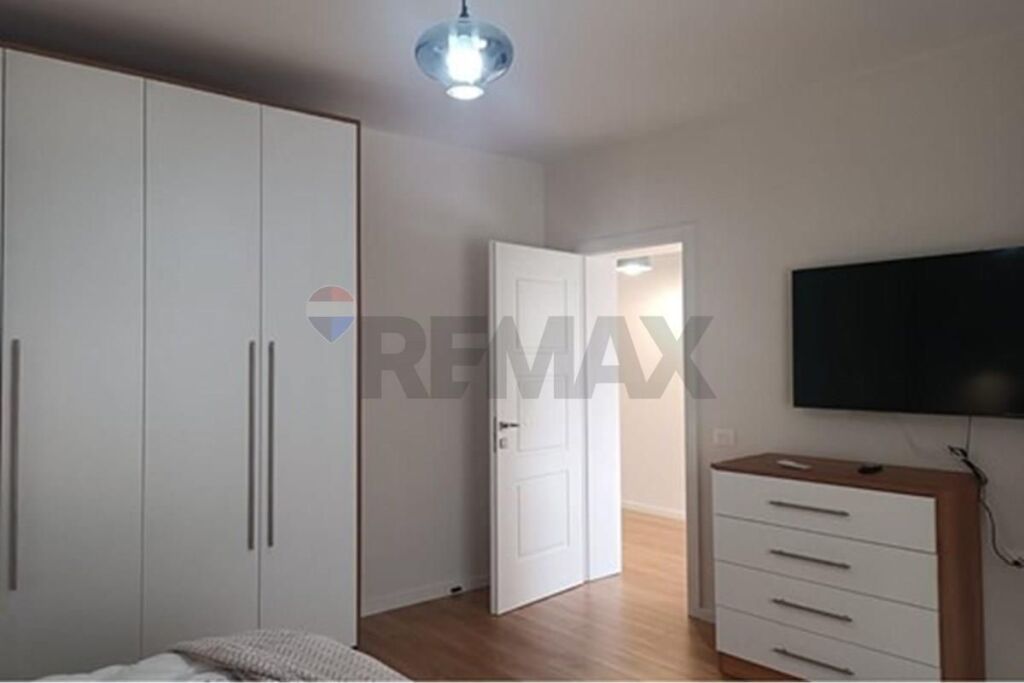Apartament 1+1 me qera tek Shk. Osman Myderrizi