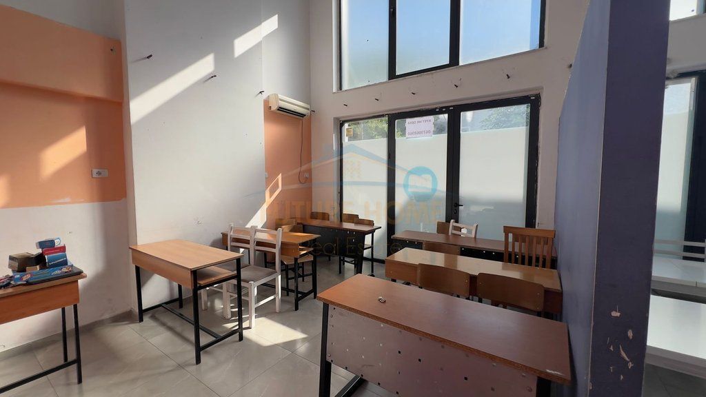 Rent, Business Premises, Medrese Tirane. 700 €