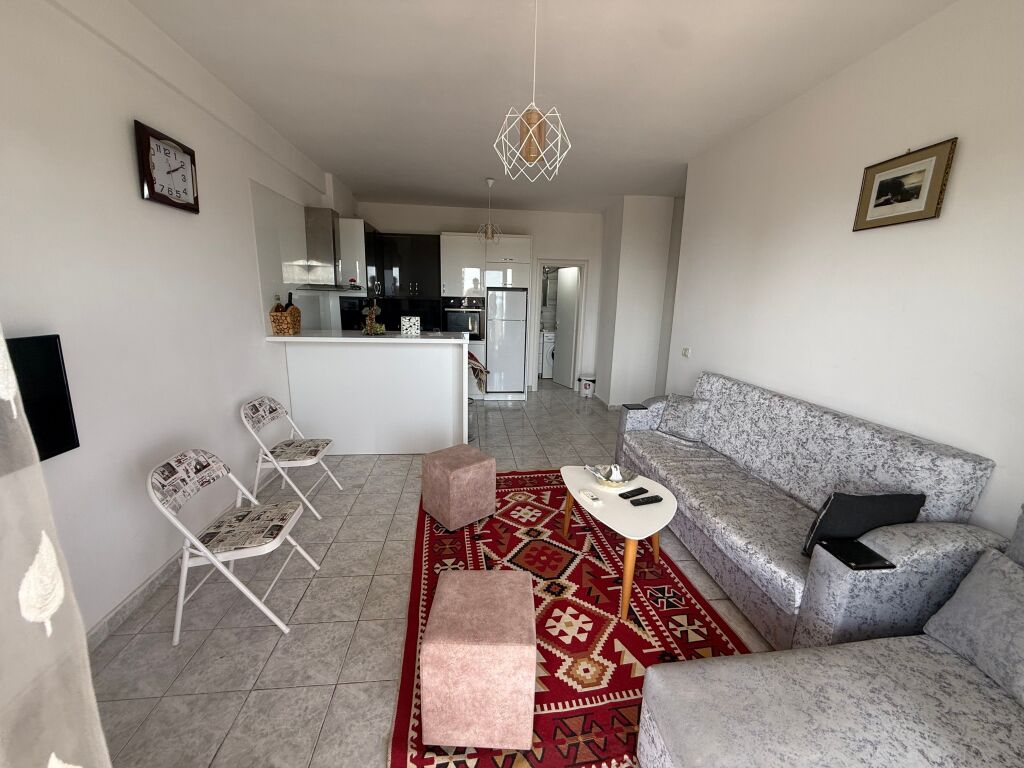 APARTAMENT 1+1 ME PAMJE TË MREKULLUESHME NGA DETI NË PLAZHIN E DURRËSIT!