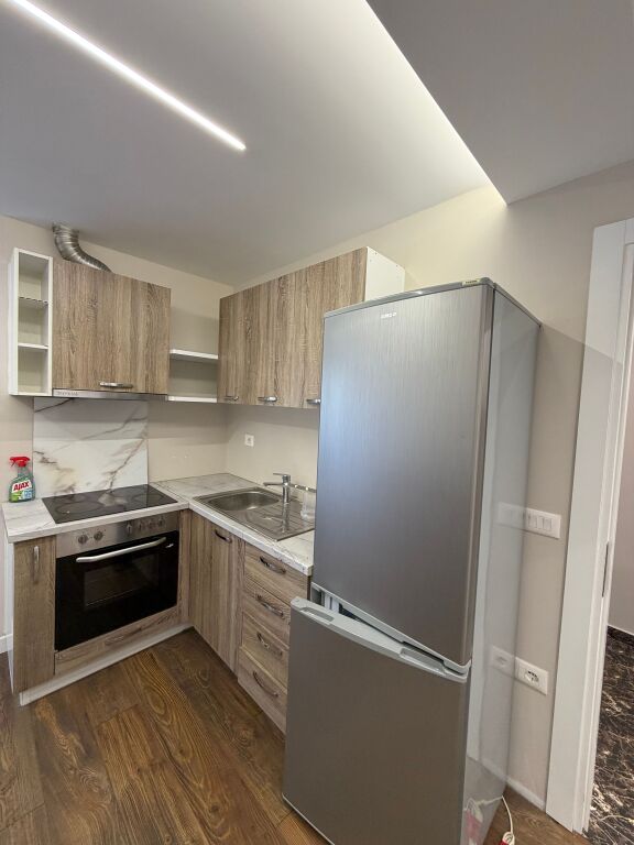 Apartament 1+1 me qira në Sauk,prane Akademis se Policis!