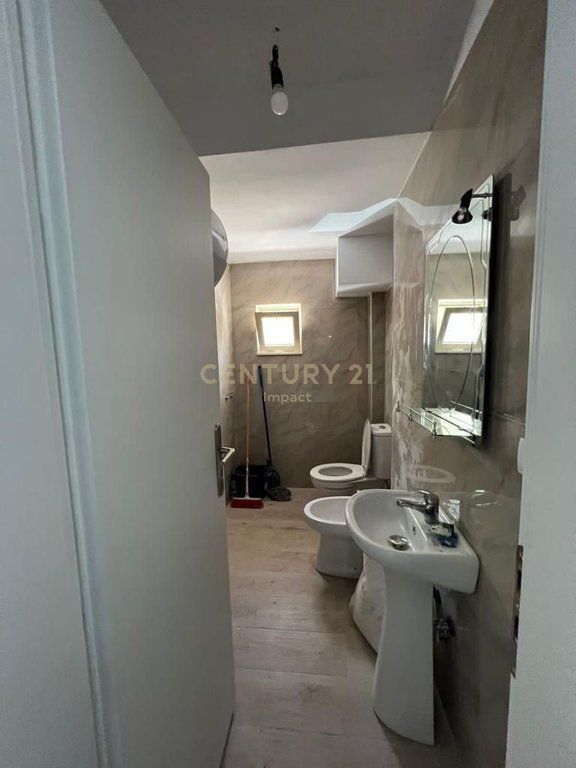 Appartamento 2+1 in affitto vicino a Myslym Shyri! 700 € /Mese