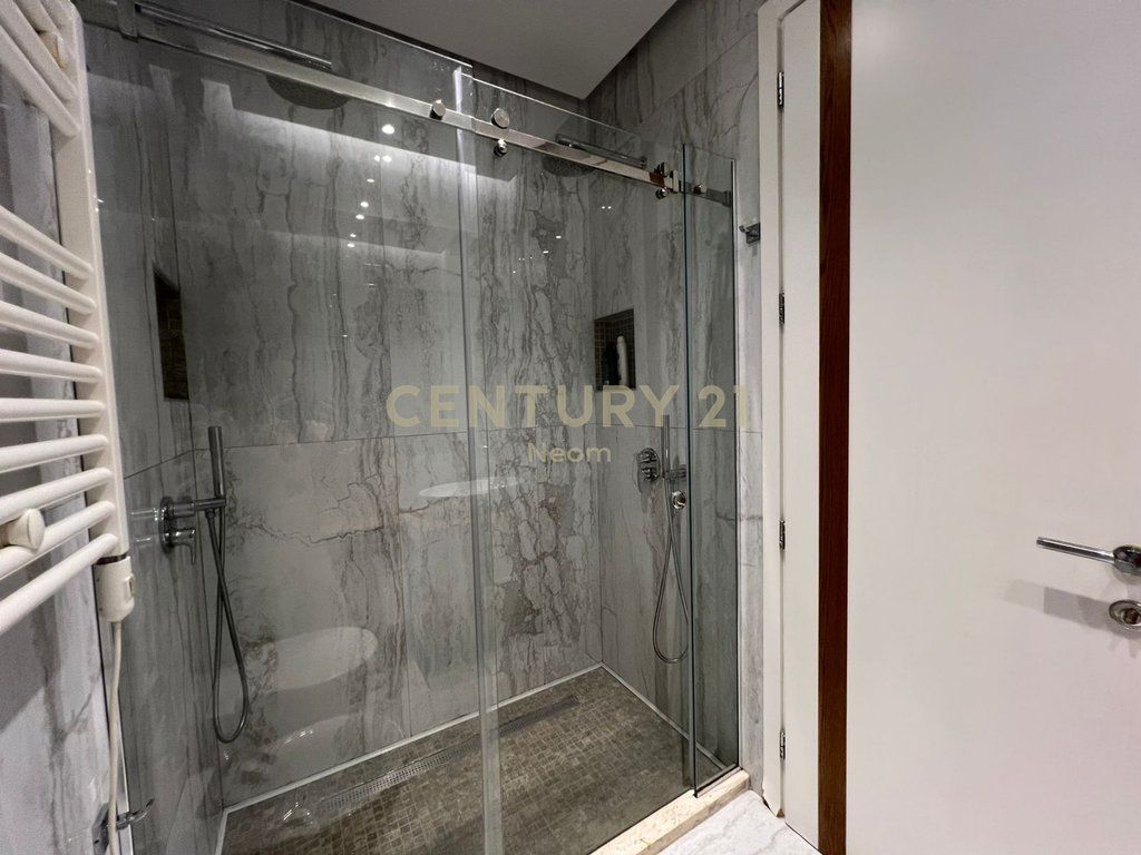 FOR RENT, MODERN PENTHOUSE 2 +1+2 + Parking Space, On the Artificial Lake!