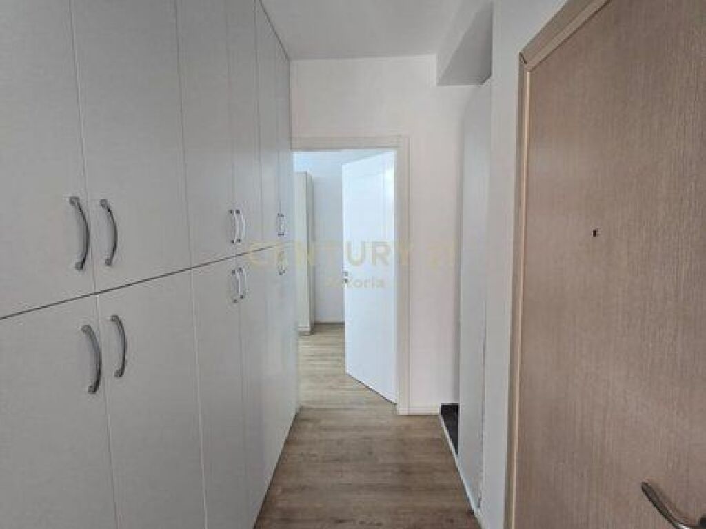 Shitet apartament 1+1, Linze, Pranë Restorant 2 Luanët