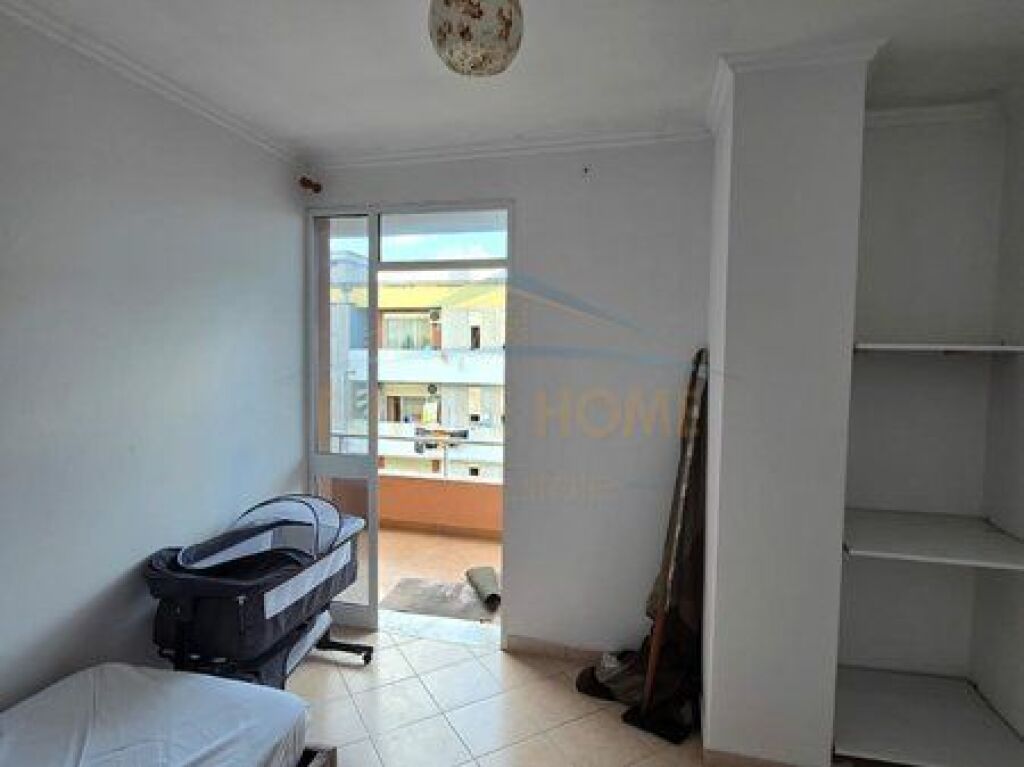 For sale, Apartment 2+1, Unaza e Re