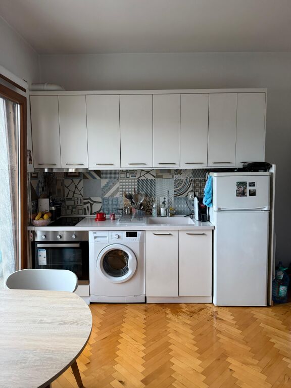 1+1,kat 5 pa ashensore,gjykata e rrethit,600 euro