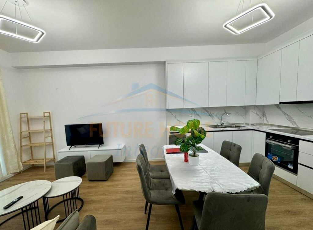 Affitto, Appartamento 1+1, Complesso Kaimi, Tirana.