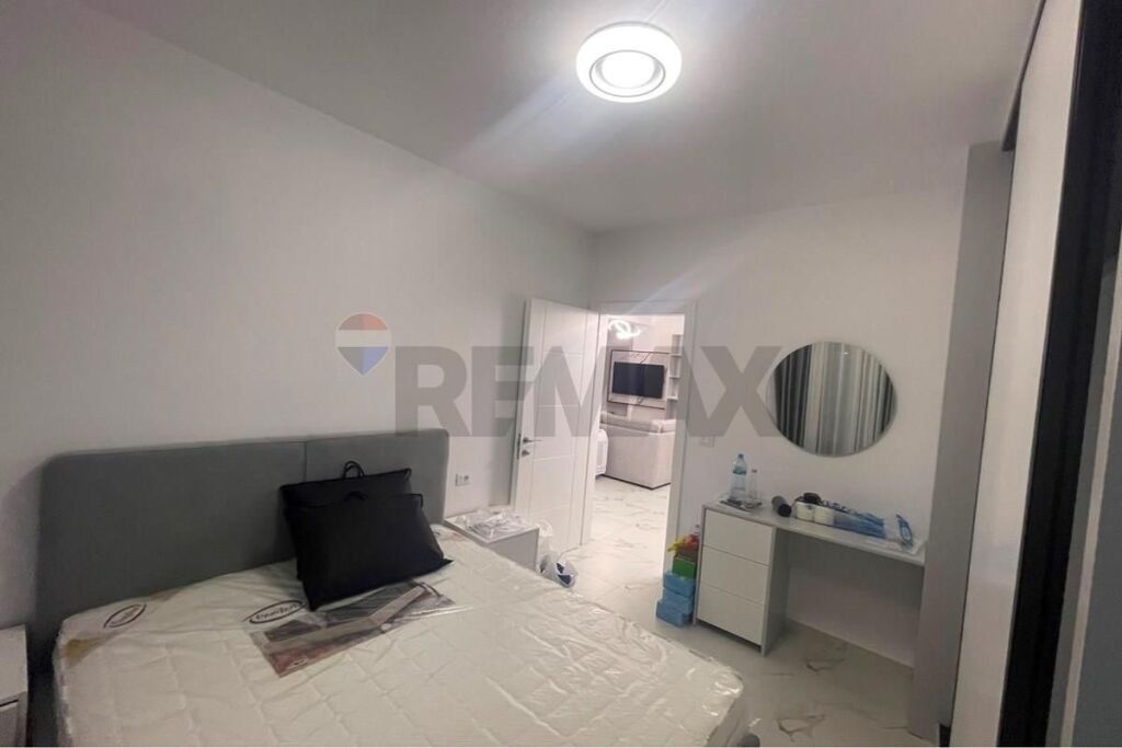 Shitet apartament 2+1+ parkim Astir