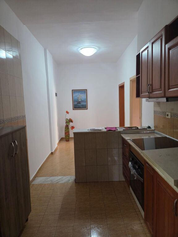 JEPET ME QERA APARTAMENT 3+1 FRESK