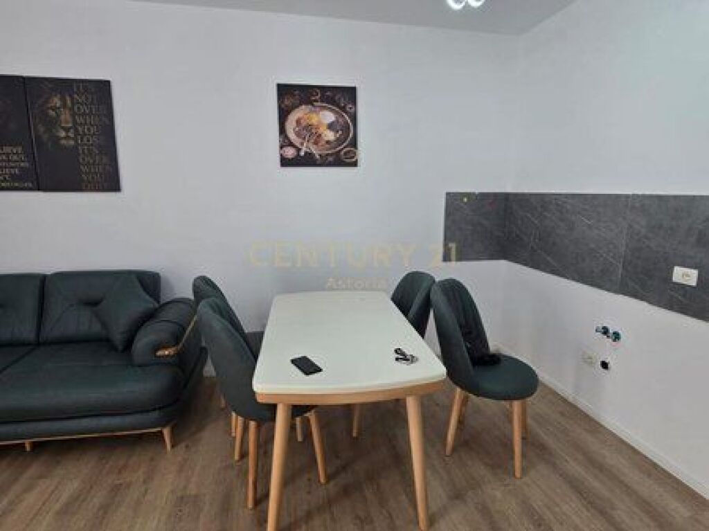 Shitet apartament 1+1, Linze, Pranë Restorant 2 Luanët