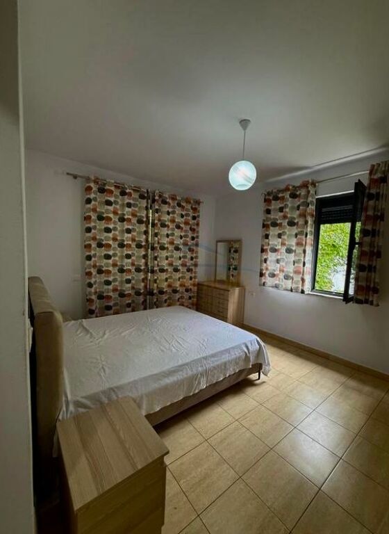 Qera, Apartament 2+1, Rruga Asim Vokshi, Tiranë.