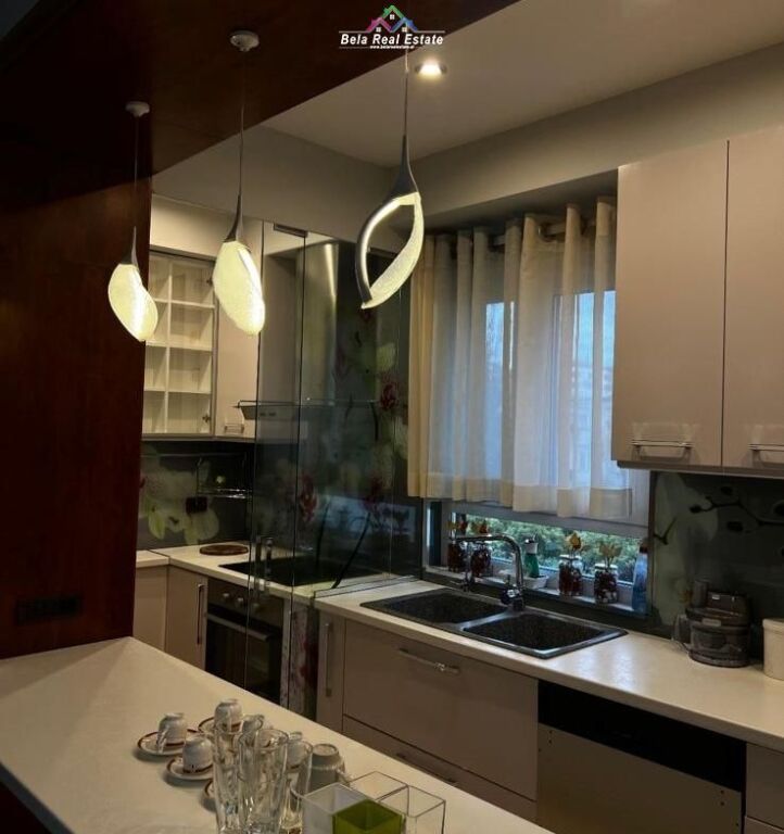 Apartament Per Shitje 2+1 Ne Bllok (ID B120870) Tirane