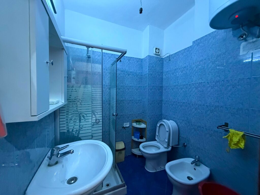 For rent, Apartment 1+1, At Shkëmbin e Kavajës – Near Hotel Anfora.