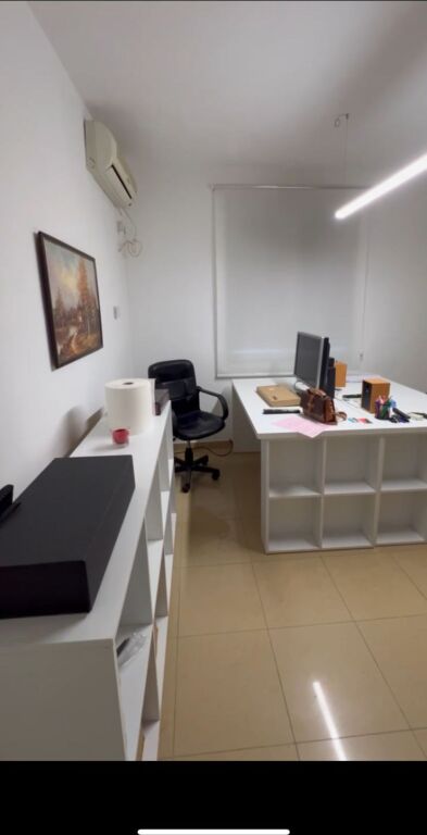 Office for rent near Dinamo Stadium / Near Notary Shpresa