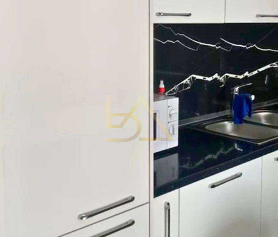 Shitet Apartament – Plazh 13, Durrës