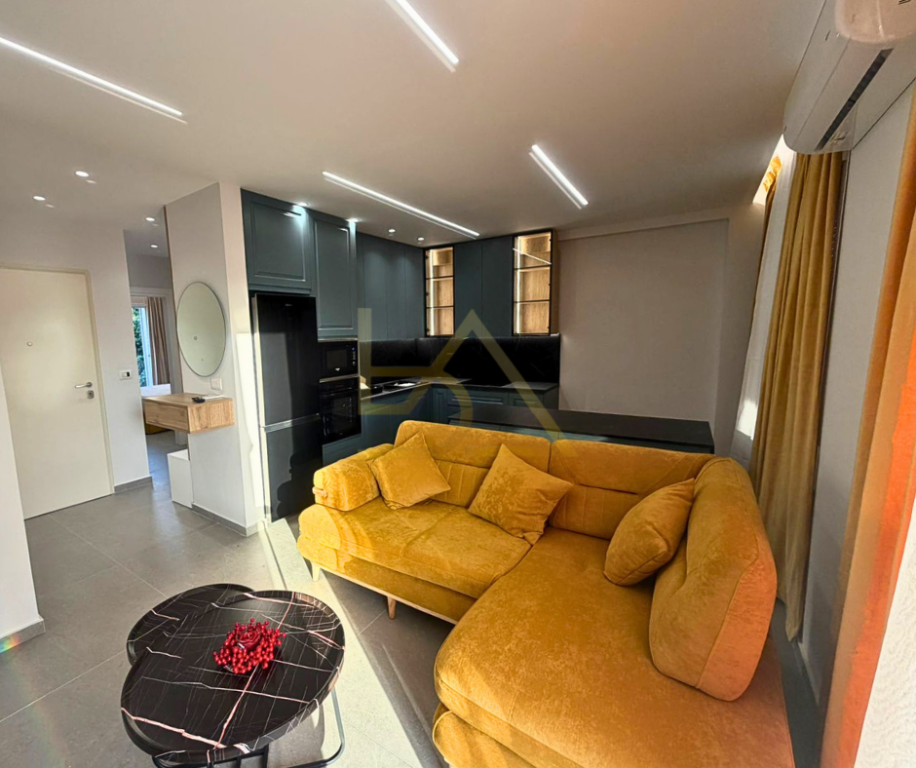 Shitet Apartament Luksoz – Uji i Ftohtë, Vlorë