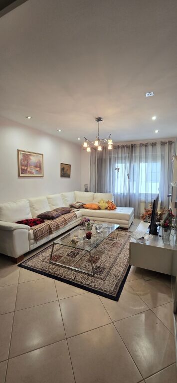 APARTAMENT 2+1 PRANE 21 DHJETORIT