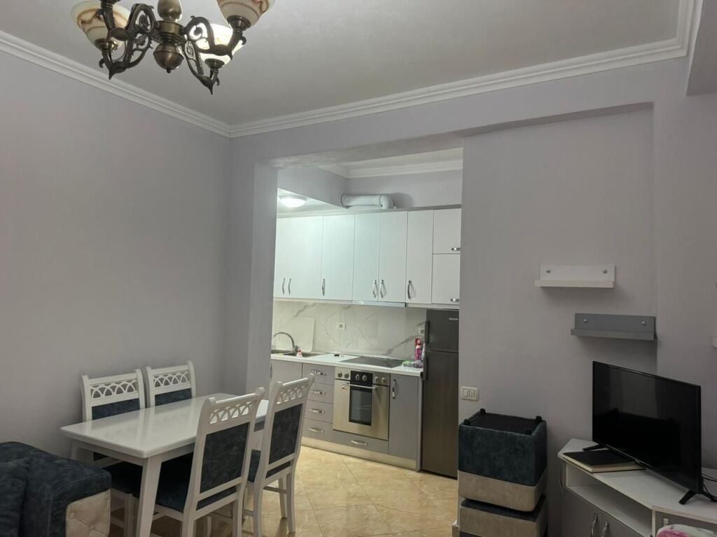 🏢Porcelan,Rruga Kokonozeve jepet me qera apartament 1+1,i mobiluar 40,000Leke