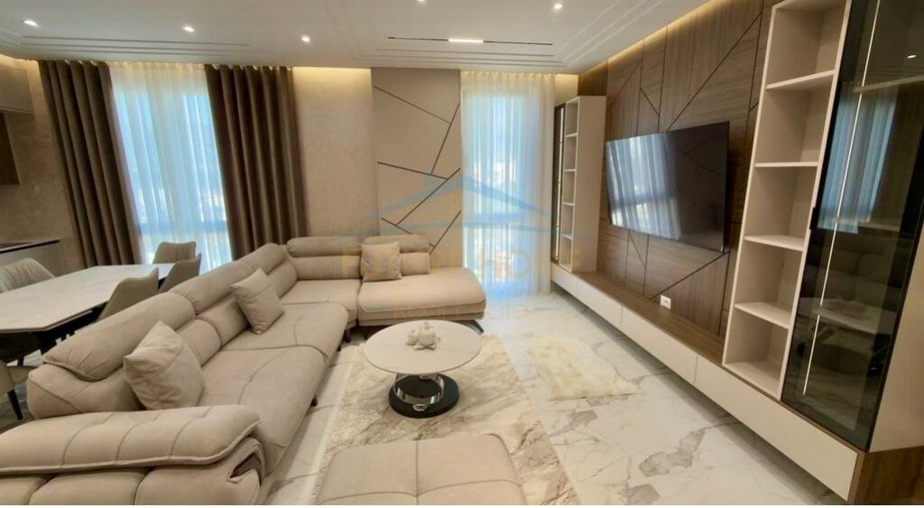 Qera, Apartament 2+ 1+ 2 + Post Parkimi , Jordan Misja , Tirane .