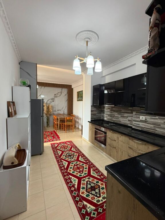 Shitet Apartament 2+1 ne Plepa