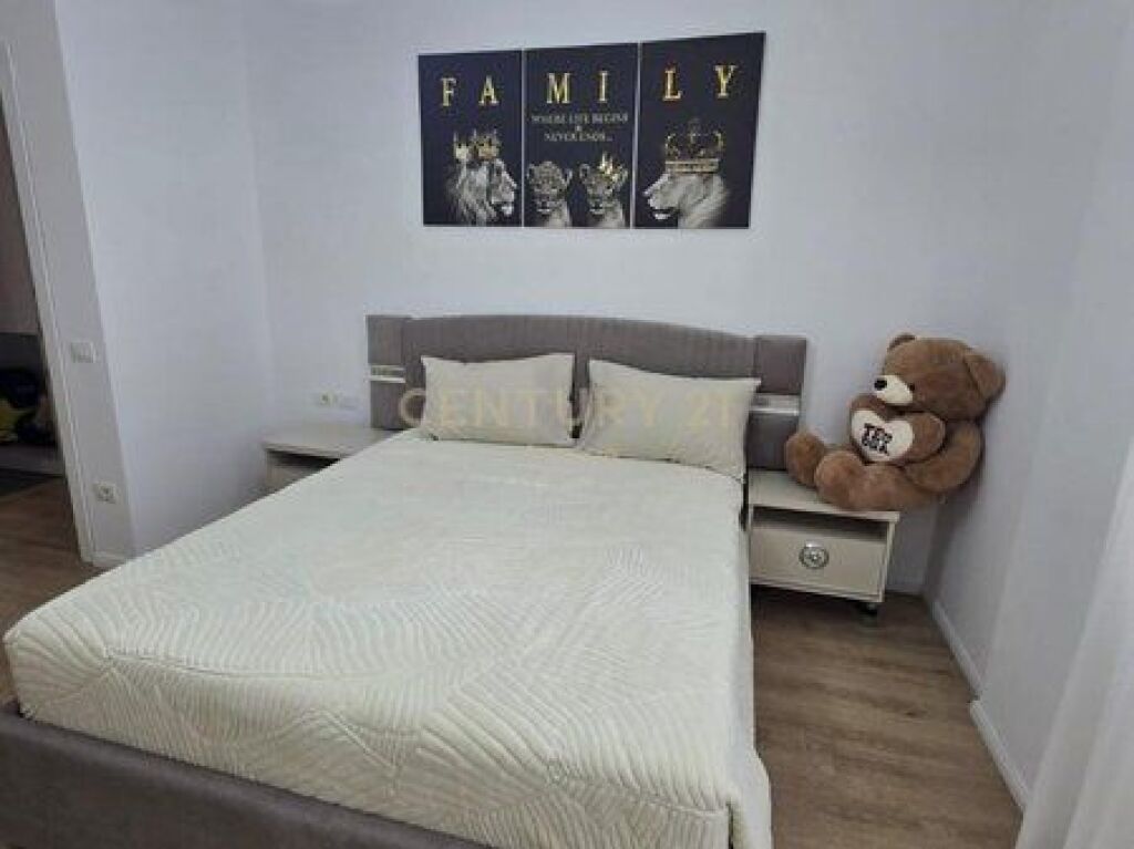 Shitet apartament 1+1, Linze, Pranë Restorant 2 Luanët