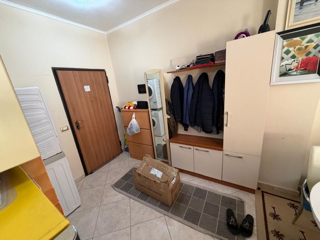 Apartament 1+1 per shitje Hotel Gjermania Durres