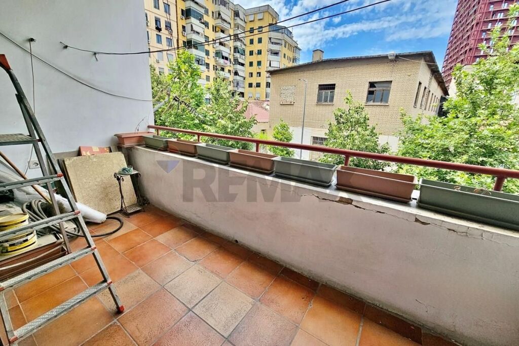 Shitet Apartament 4+1+2 në Myslym Shyr