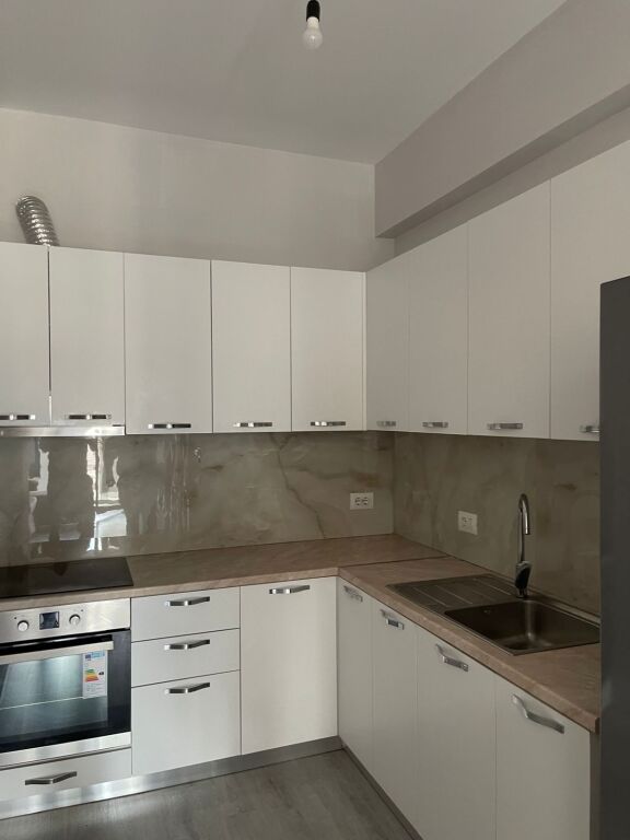 🏡 JEPET ME QIRA APARTAMENT 1+1 – ASTIR, TE RRETHI