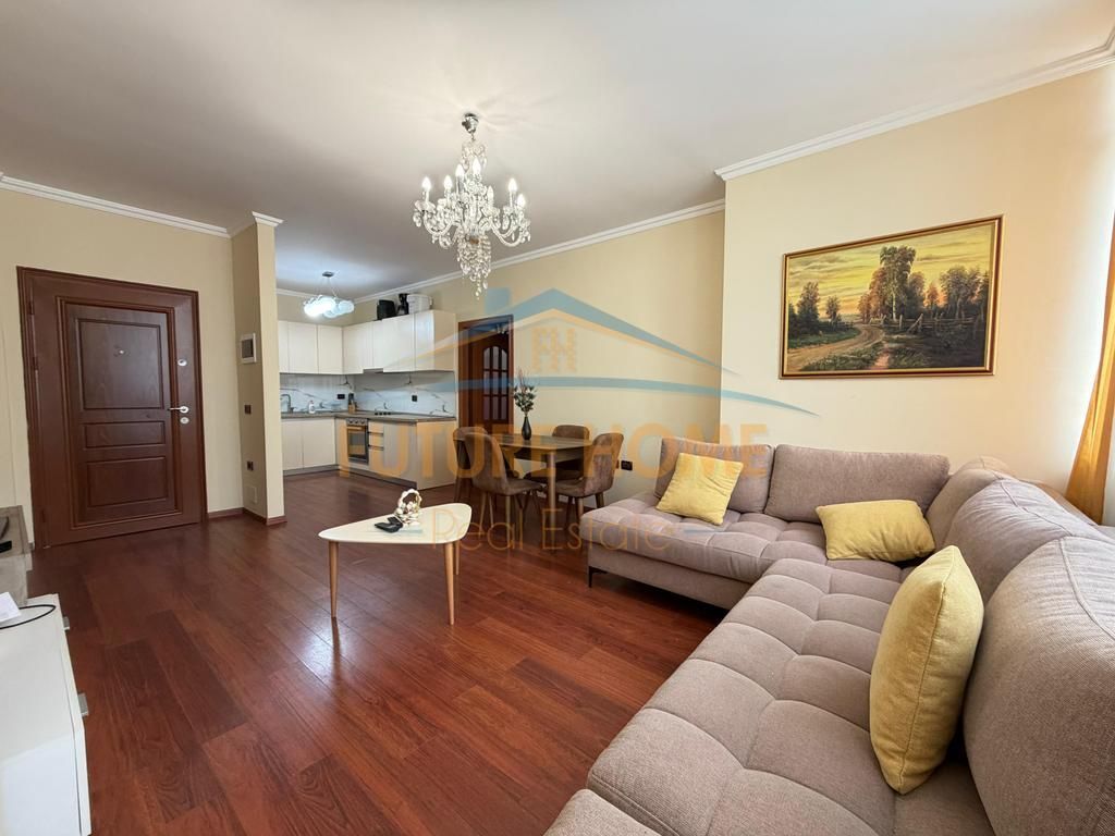 For sale, 2+1 Apartment, Boulevard Joan of Arc, Tirana. PRI65433