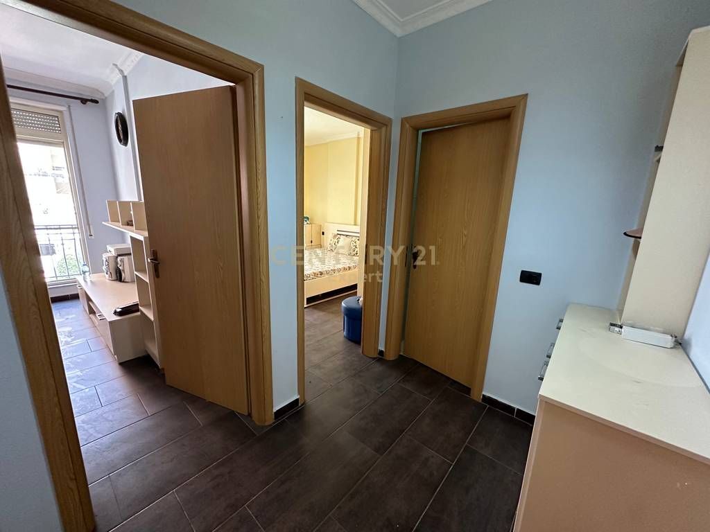 Apartment 1+1 for sale at Shkembi i Kavajes