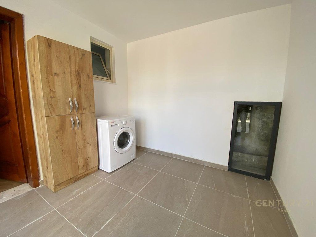 FOR RENT APARTMENT 1+1 + PARKING IN OLD SAUK